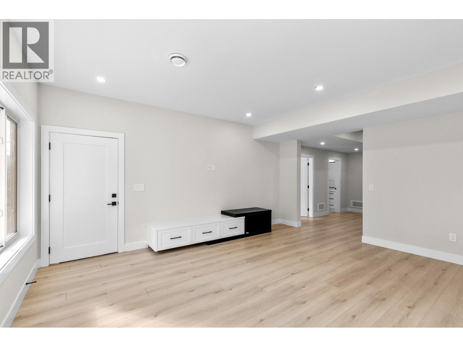 6052 Gerrie Road, Peachland, British Columbia  V0H 1X4 - Photo 23 - 10377357