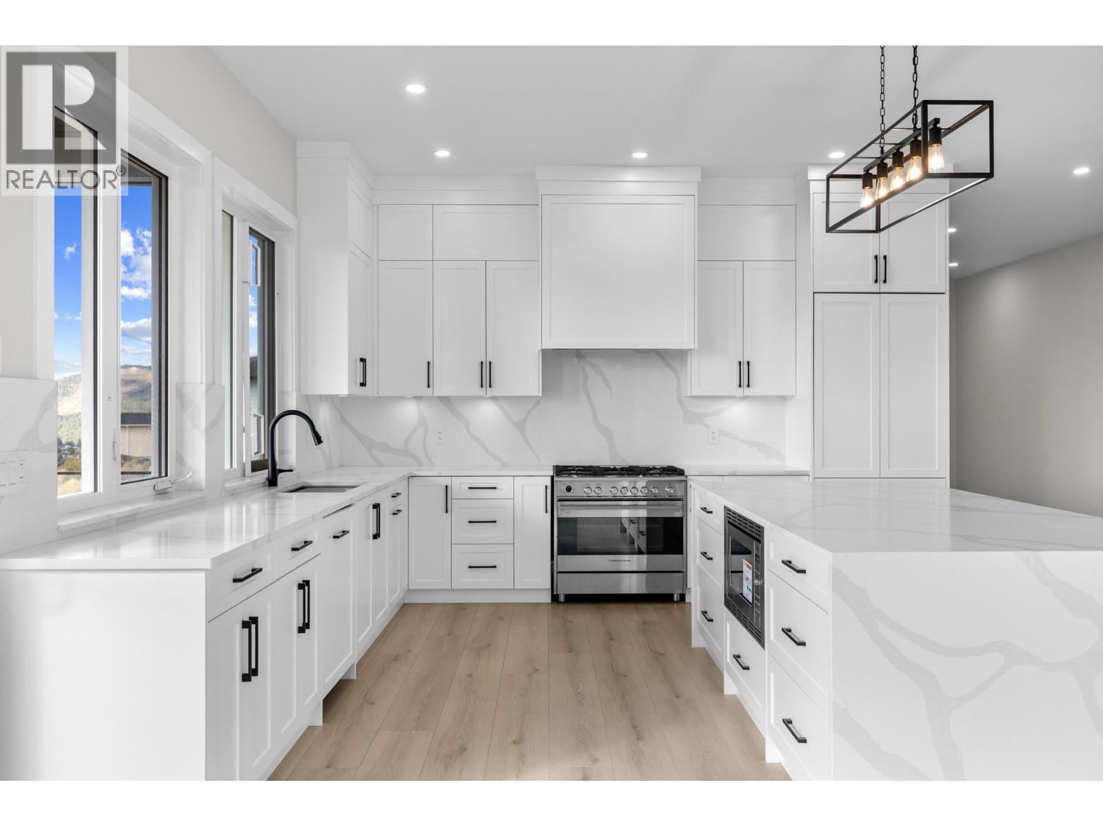 6052 Gerrie Road, Peachland, British Columbia  V0H 1X4 - Photo 6 - 10377357