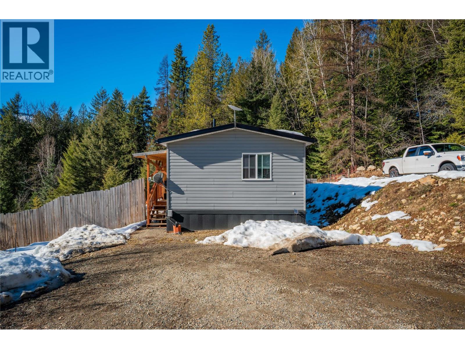 4248 Ross Spur Road, Ross Spur, British Columbia  V0G 1L1 - Photo 1 - 10377529