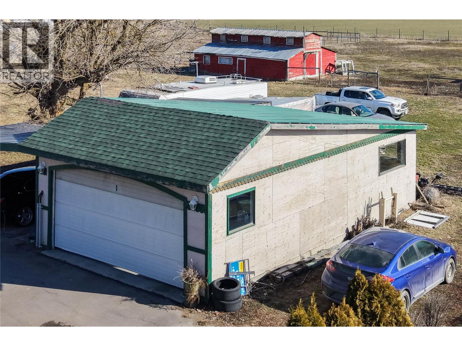 1978 Pleasant Valley Road, Spallumcheen, British Columbia  V4Y 0T7 - Photo 29 - 10376530