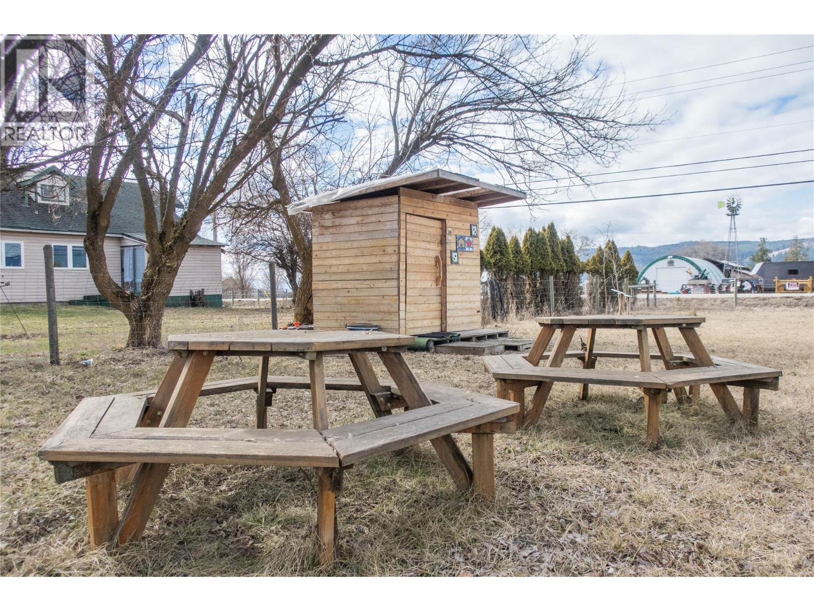 1978 Pleasant Valley Road, Spallumcheen, British Columbia  V4Y 0T7 - Photo 41 - 10376530