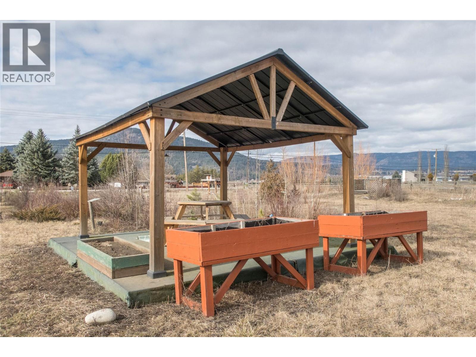 1978 Pleasant Valley Road, Spallumcheen, British Columbia  V4Y 0T7 - Photo 43 - 10376530