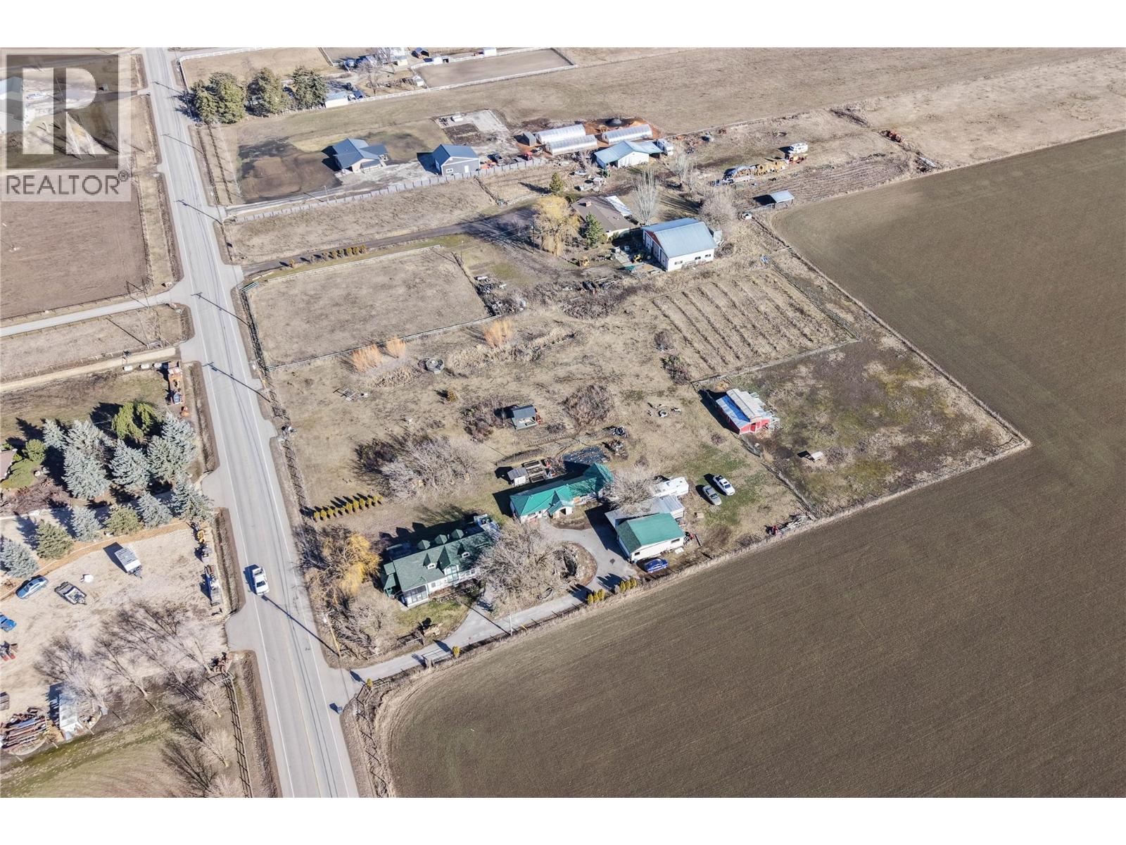 1978 Pleasant Valley Road, Spallumcheen, British Columbia  V4Y 0T7 - Photo 53 - 10376530