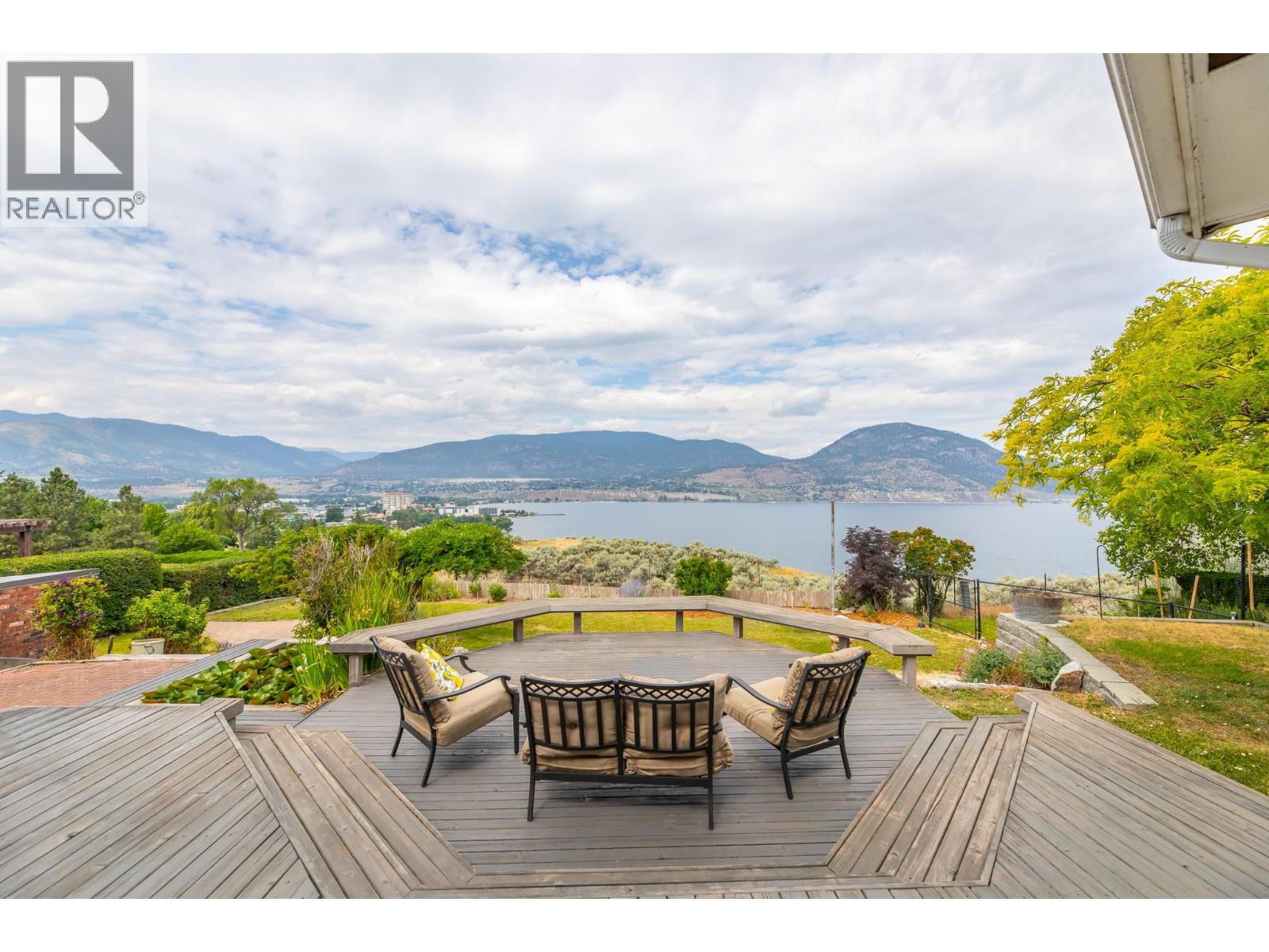 198 Bankview Place, Penticton, British Columbia  V2A 1B4 - Photo 2 - 10377601