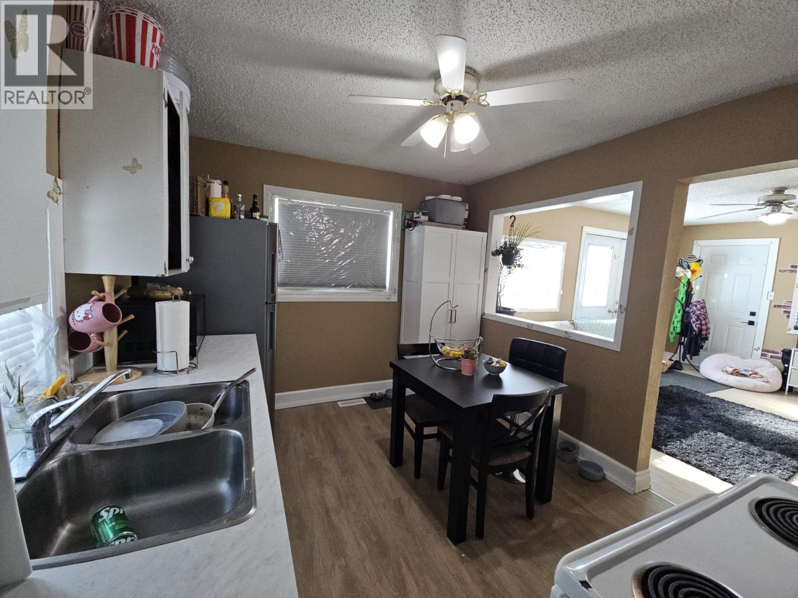 304 100 Avenue, Dawson Creek, British Columbia  V1G 1V5 - Photo 8 - 10377610