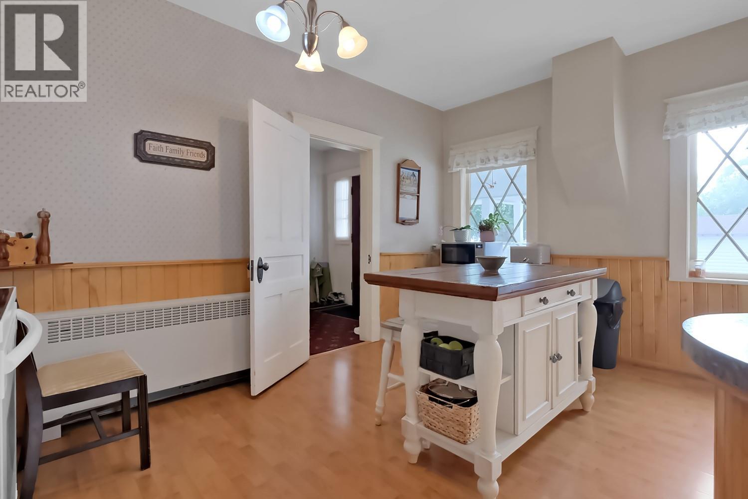 150 Edmonton Avenue, Penticton, British Columbia  V2A 2G8 - Photo 29 - 10377609