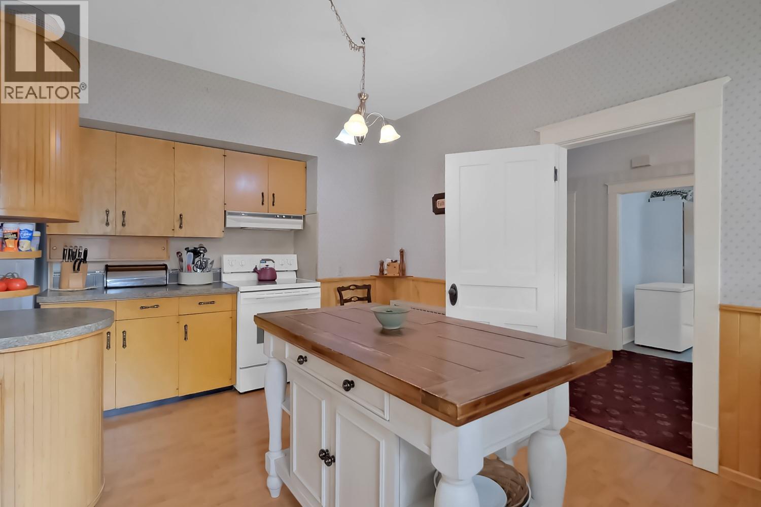 150 Edmonton Avenue, Penticton, British Columbia  V2A 2G8 - Photo 30 - 10377609