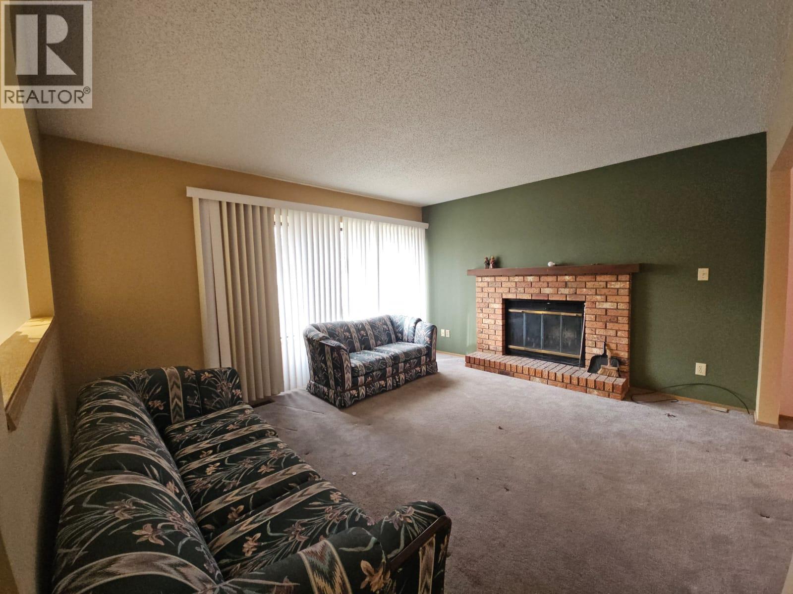 323 Cottonwood Avenue, Tumbler Ridge, British Columbia  V0C 2W0 - Photo 4 - 10377599