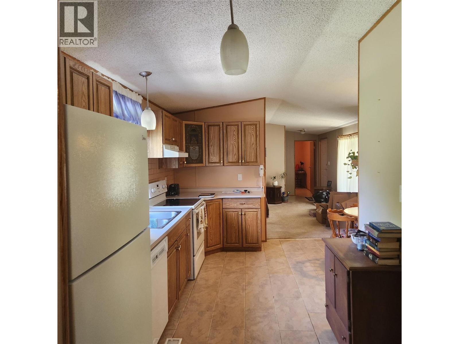 612 Fletcher Avenue, Slocan, British Columbia  V0G 2C0 - Photo 17 - 10377347