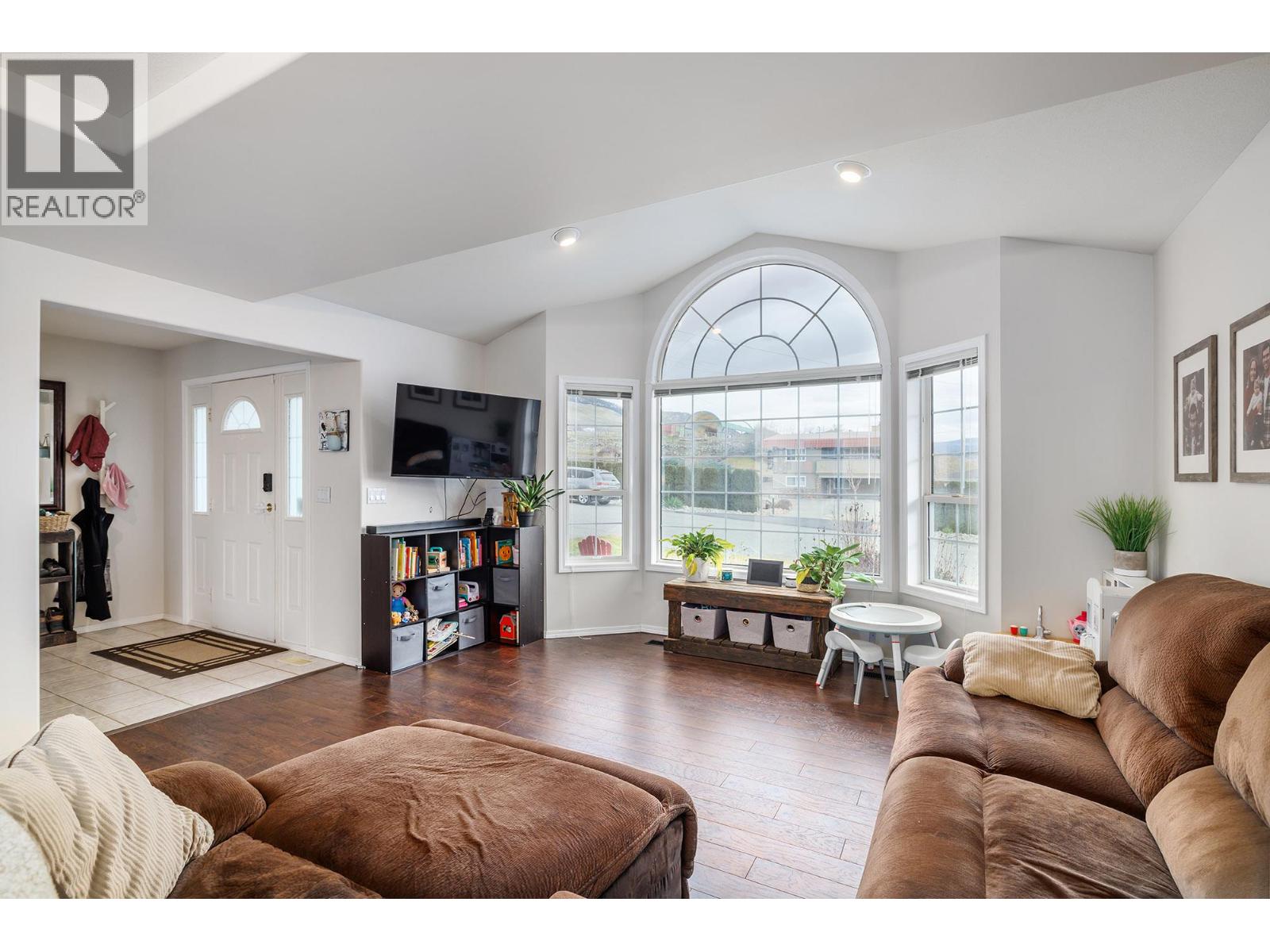 5080 Scotty Creek Road, Kelowna, British Columbia  V1X 6T9 - Photo 3 - 10377206