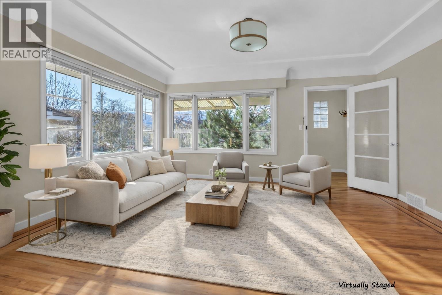 566 Van Horne Street, Penticton, British Columbia  V2A 4K8 - Photo 8 - 10377174