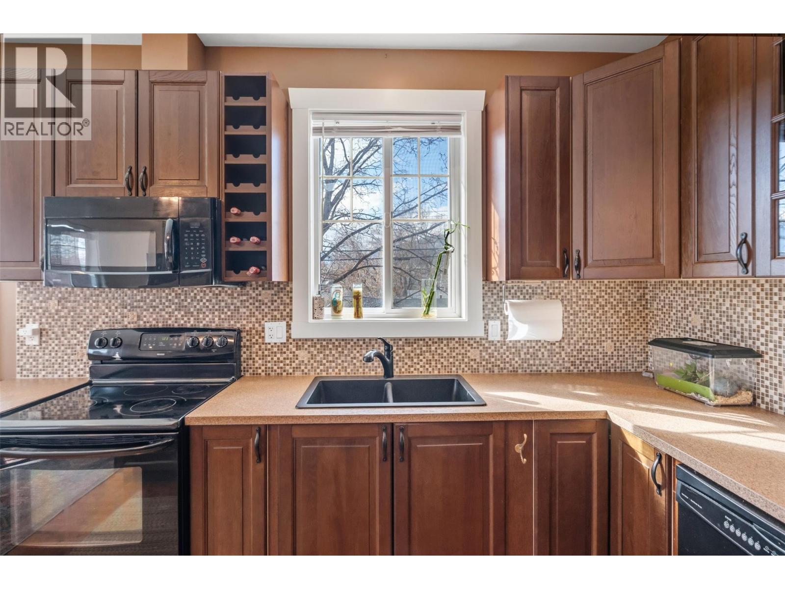 598 Wade Avenue W Unit# 102, Penticton, British Columbia  V2A 1V5 - Photo 13 - 10376803