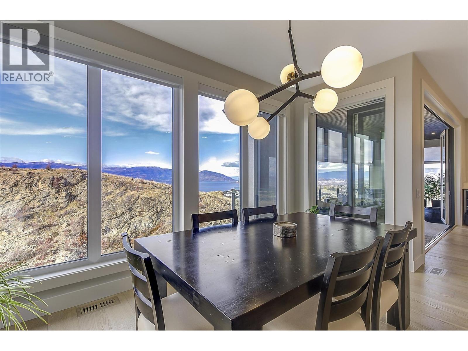 5442 Upper Mission Drive, Kelowna, British Columbia  V1W 0B1 - Photo 14 - 10376616