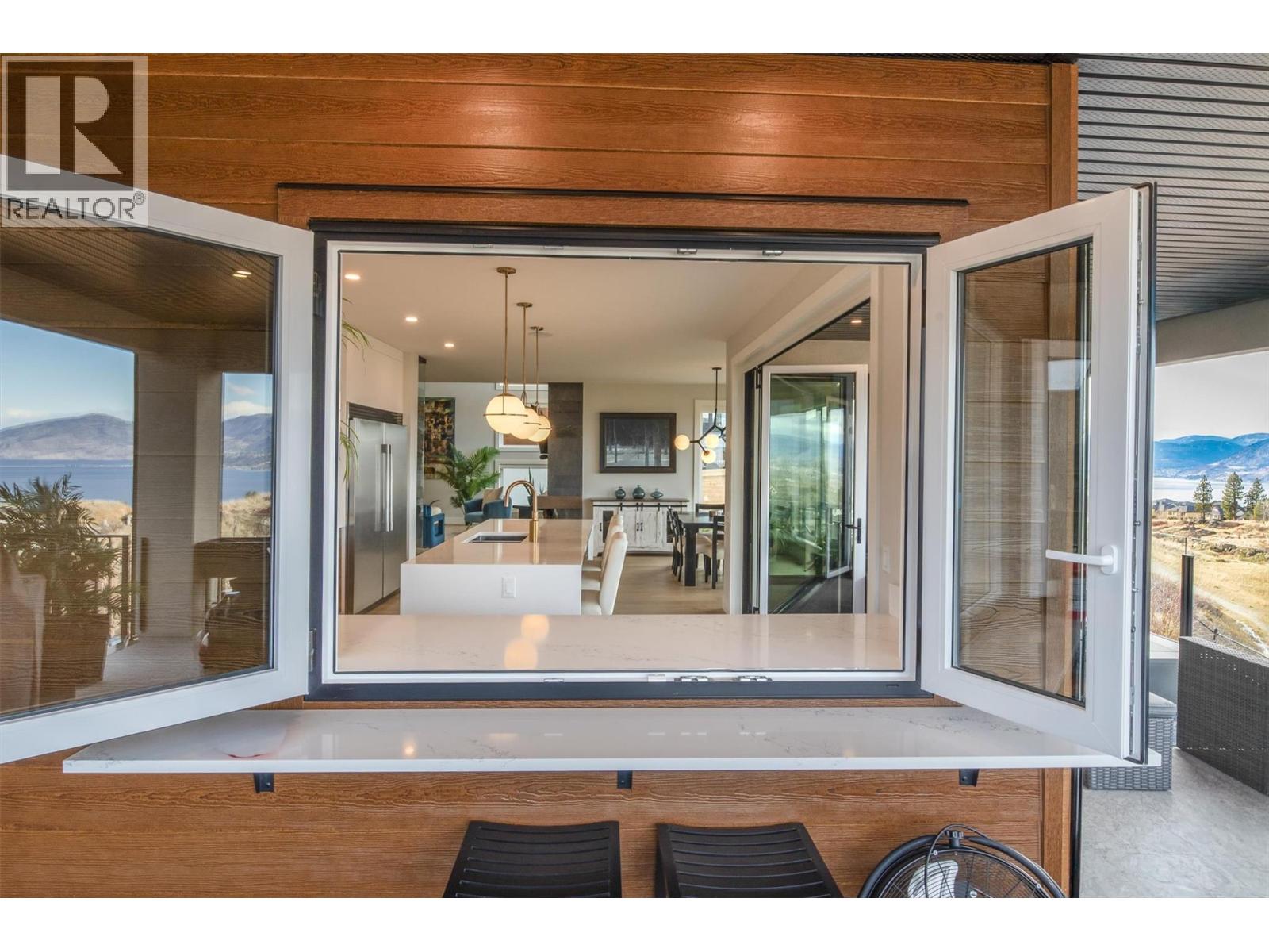 5442 Upper Mission Drive, Kelowna, British Columbia  V1W 0B1 - Photo 25 - 10376616