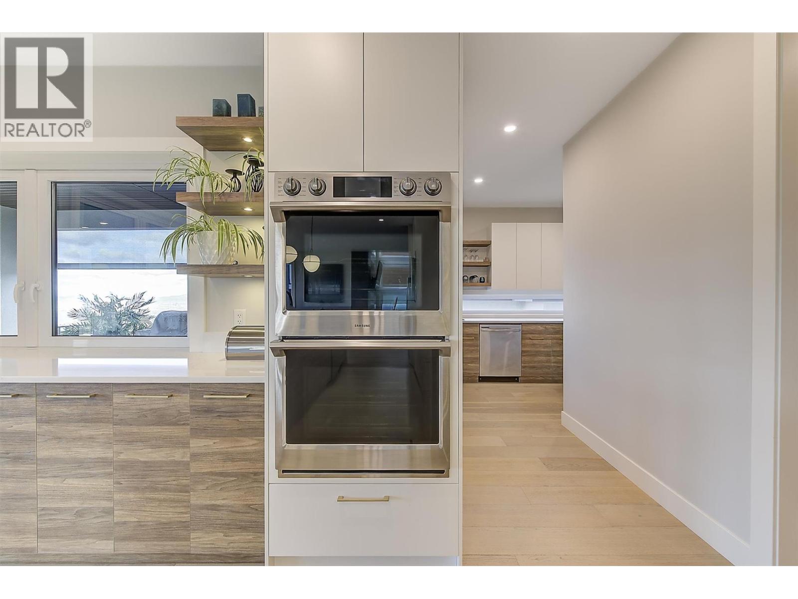 5442 Upper Mission Drive, Kelowna, British Columbia  V1W 0B1 - Photo 32 - 10376616