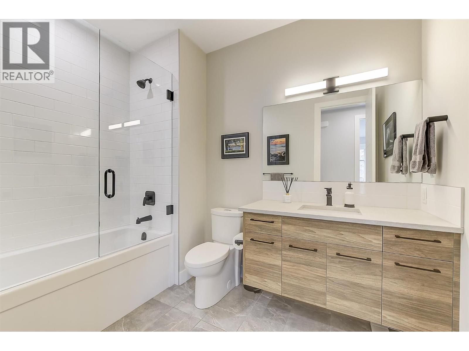 5442 Upper Mission Drive, Kelowna, British Columbia  V1W 0B1 - Photo 35 - 10376616