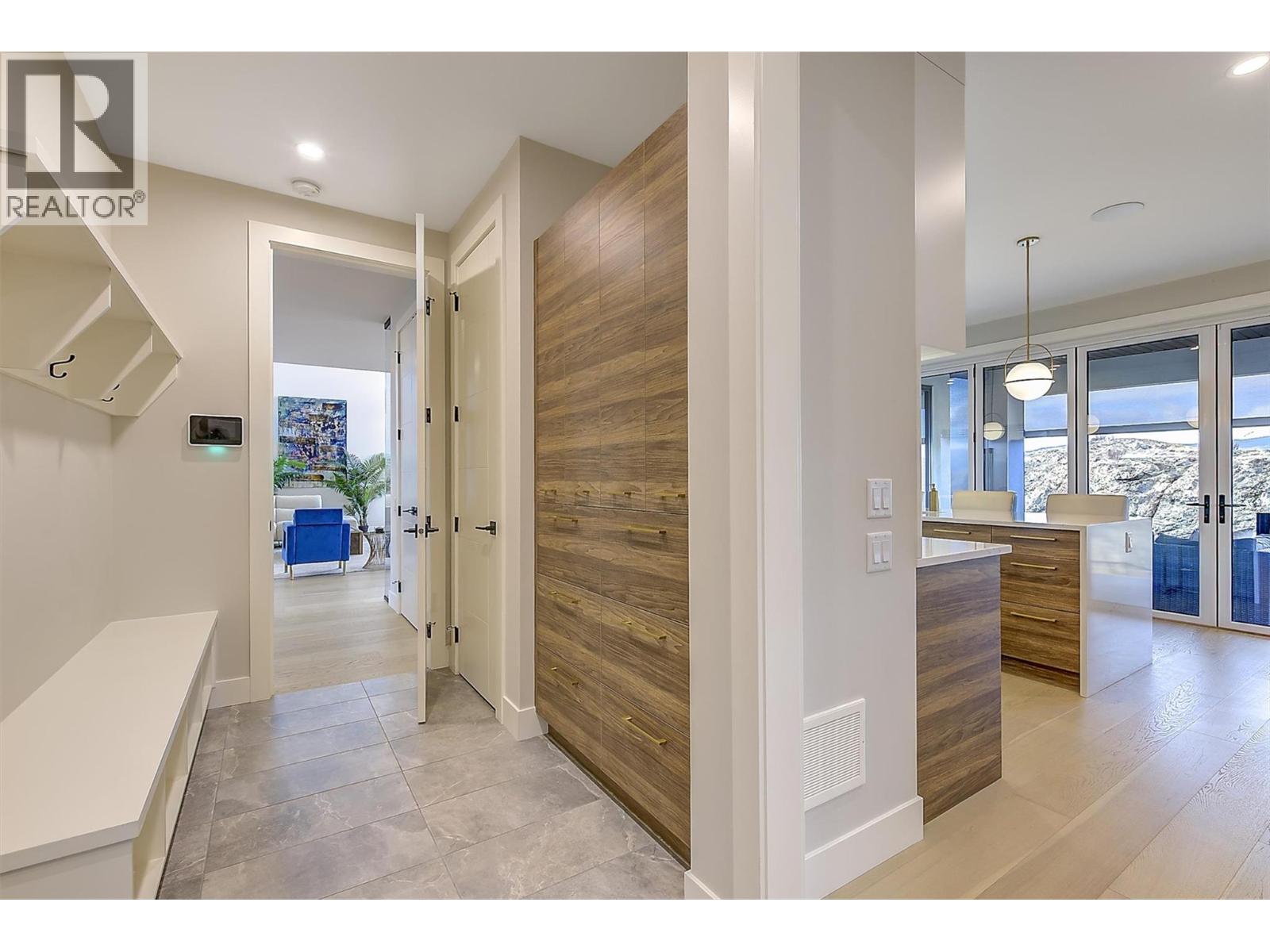 5442 Upper Mission Drive, Kelowna, British Columbia  V1W 0B1 - Photo 36 - 10376616