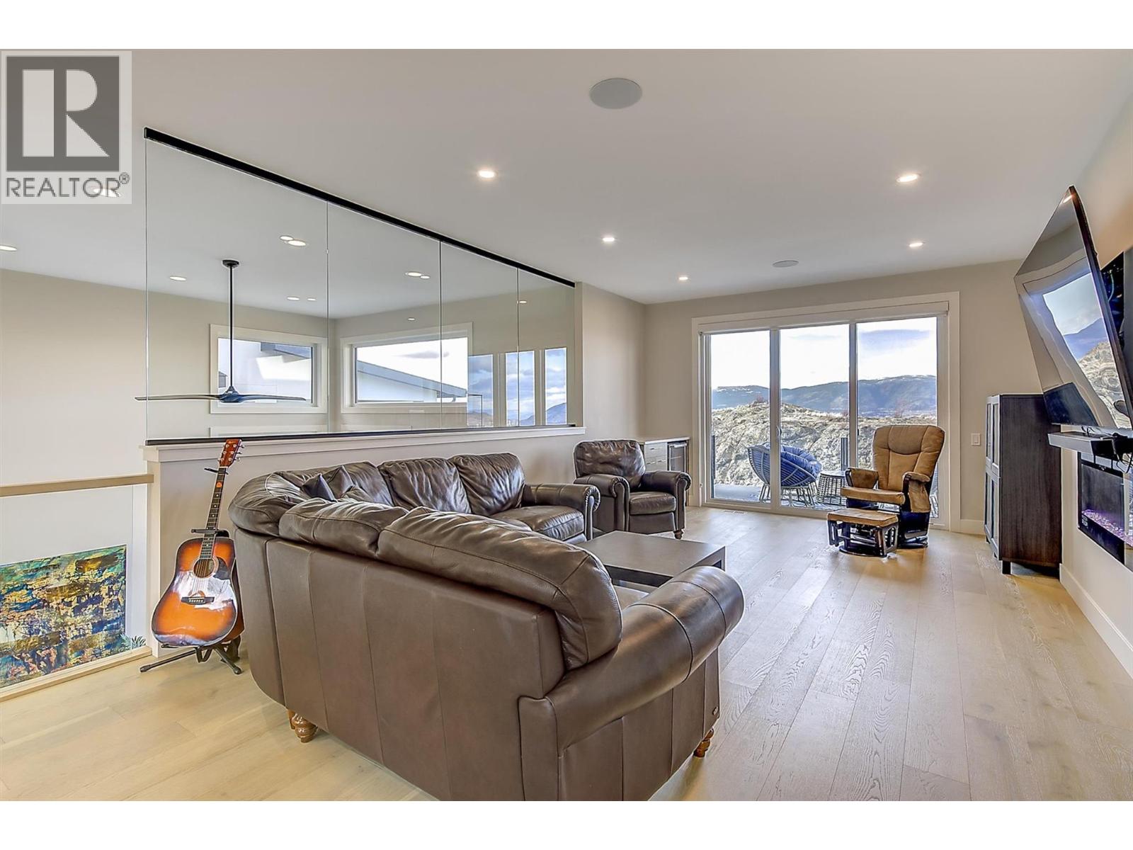 5442 Upper Mission Drive, Kelowna, British Columbia  V1W 0B1 - Photo 40 - 10376616