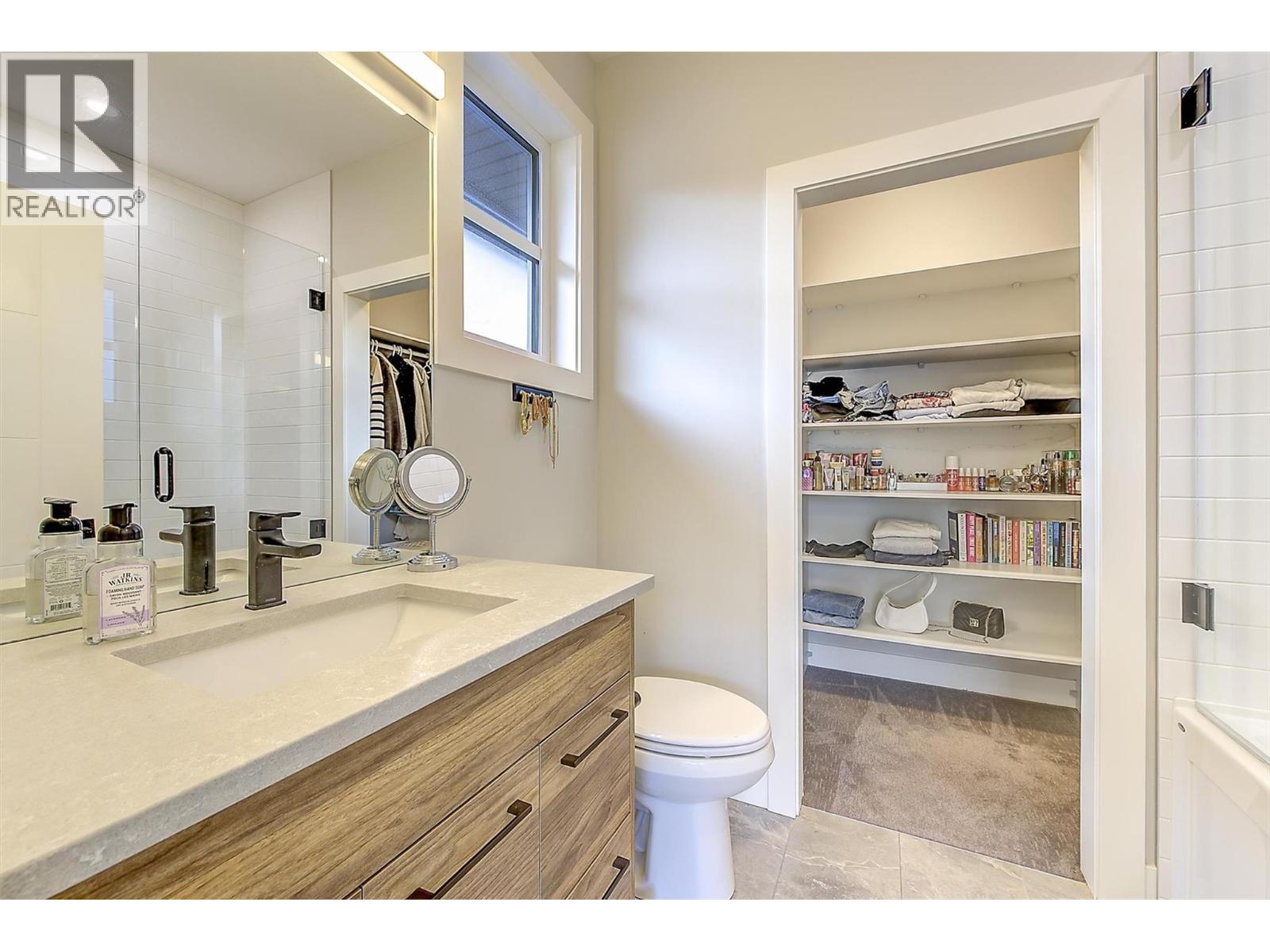 5442 Upper Mission Drive, Kelowna, British Columbia  V1W 0B1 - Photo 73 - 10376616