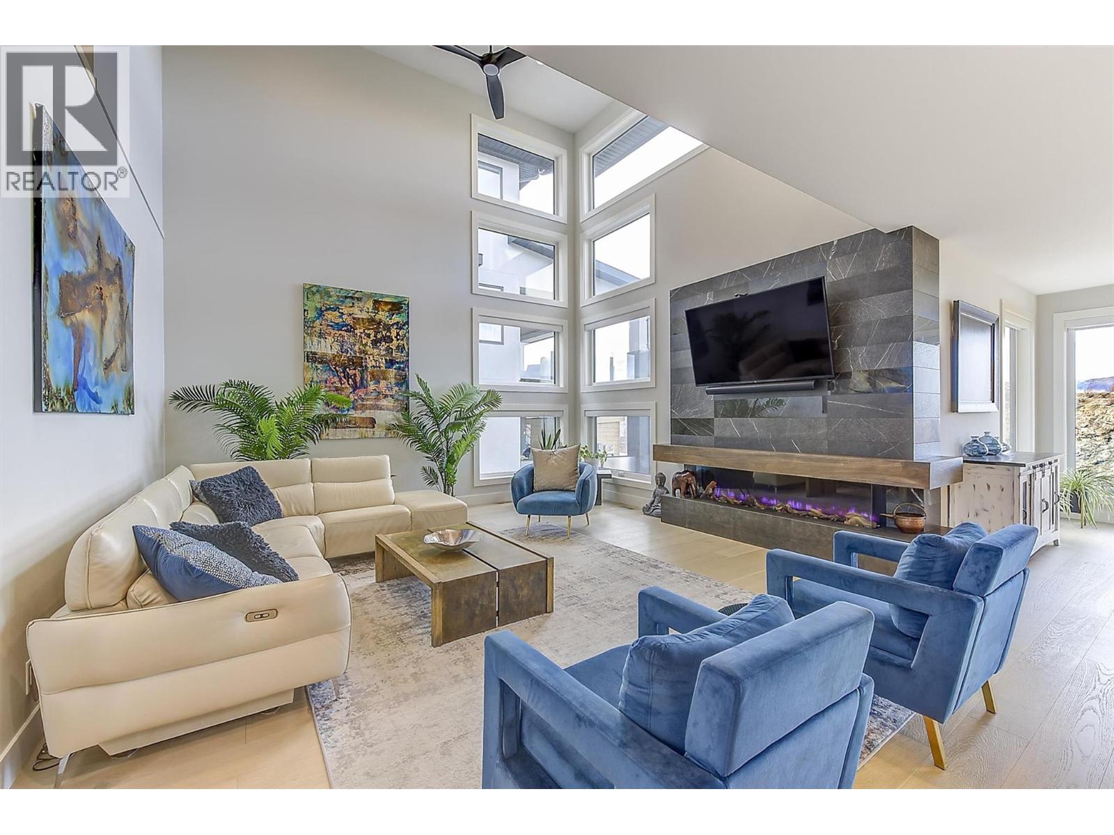 5442 Upper Mission Drive, Kelowna, British Columbia  V1W 0B1 - Photo 9 - 10376616