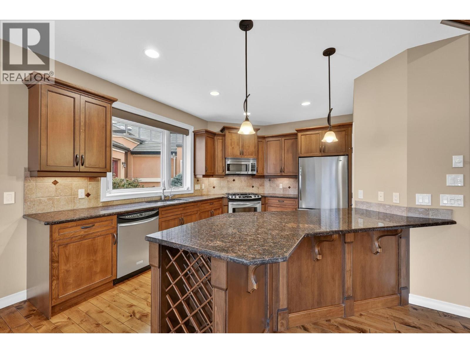 1910 Capistrano Drive Unit# 111, Kelowna, British Columbia  V1V 2S5 - Photo 11 - 10376204