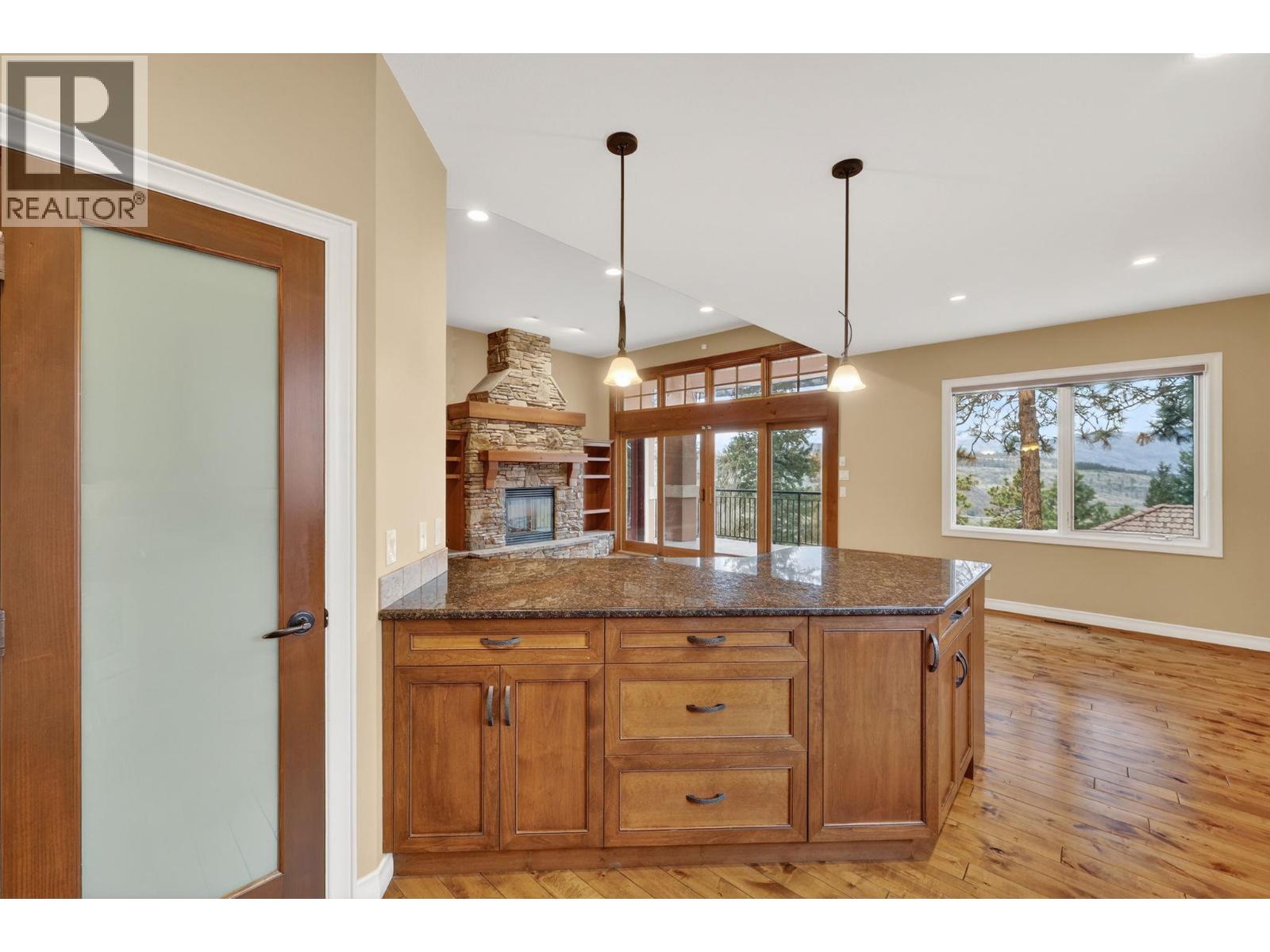 1910 Capistrano Drive Unit# 111, Kelowna, British Columbia  V1V 2S5 - Photo 14 - 10376204