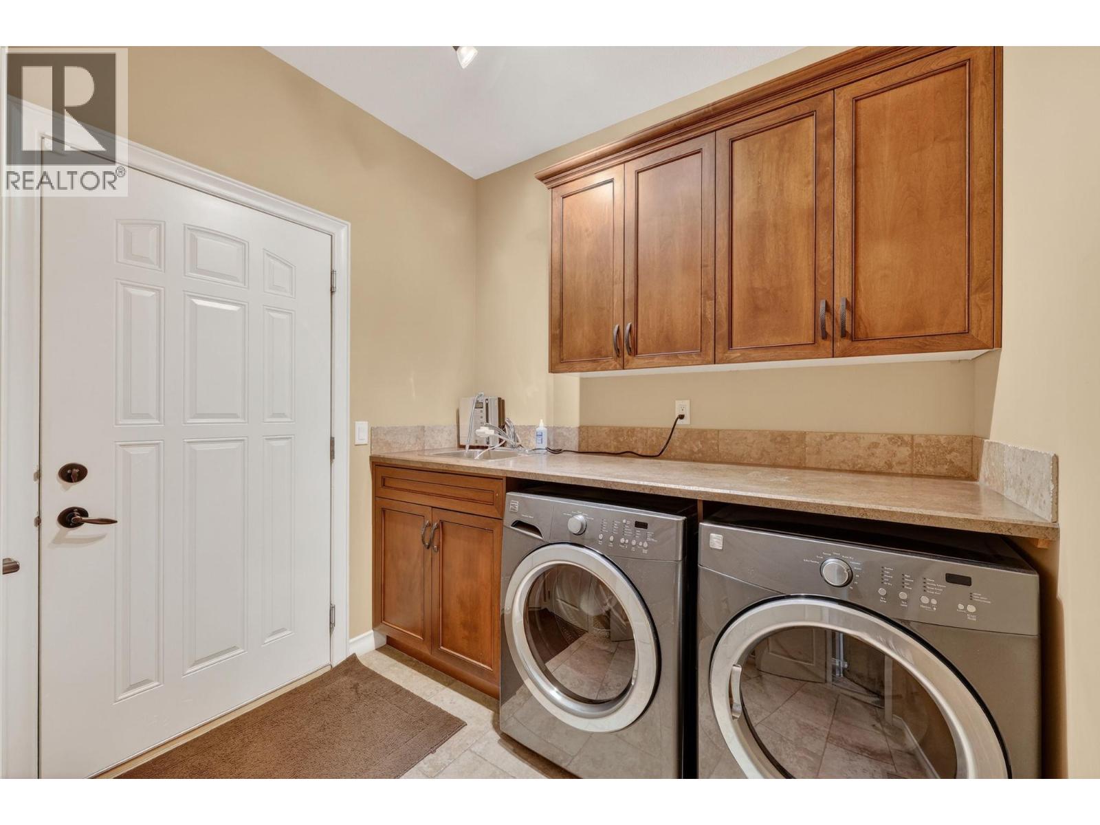 1910 Capistrano Drive Unit# 111, Kelowna, British Columbia  V1V 2S5 - Photo 21 - 10376204