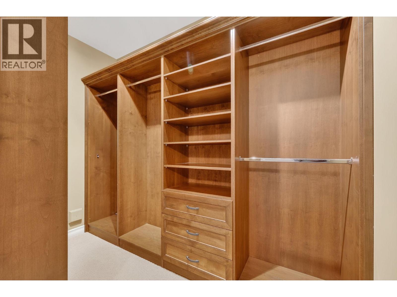 1910 Capistrano Drive Unit# 111, Kelowna, British Columbia  V1V 2S5 - Photo 28 - 10376204