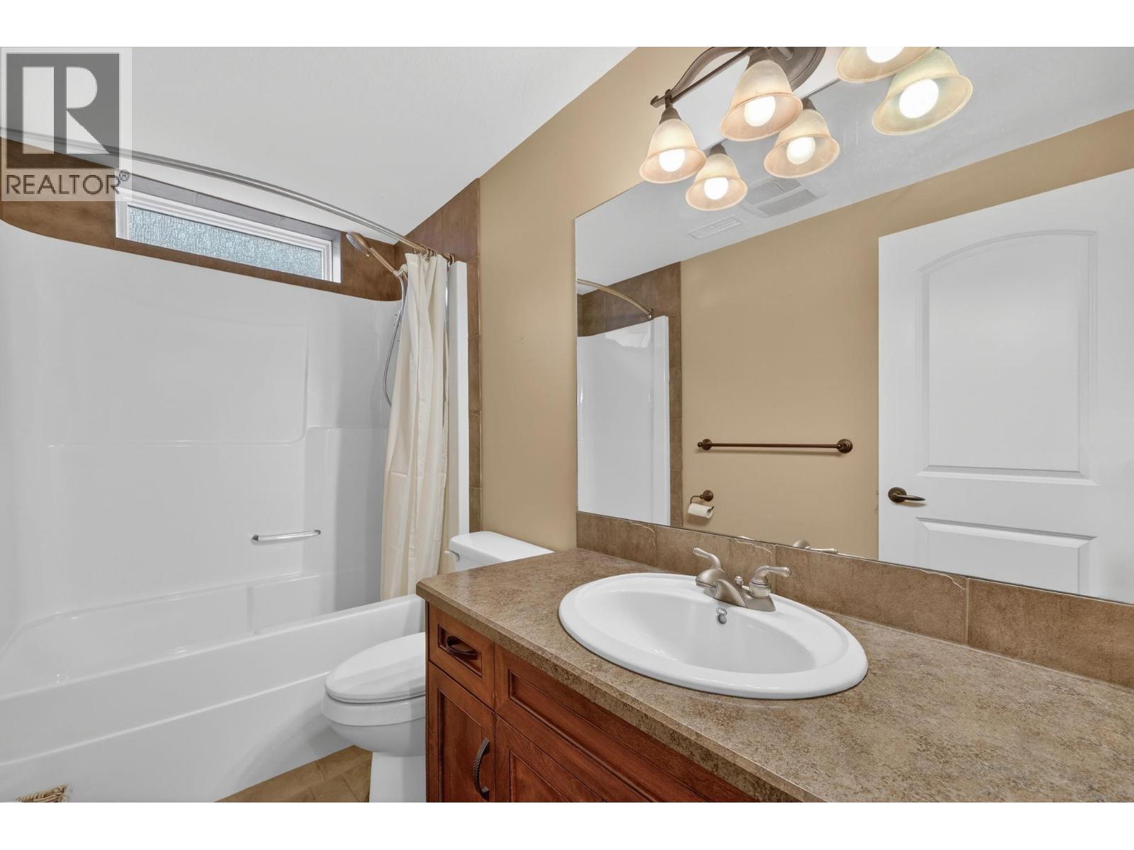 1910 Capistrano Drive Unit# 111, Kelowna, British Columbia  V1V 2S5 - Photo 41 - 10376204