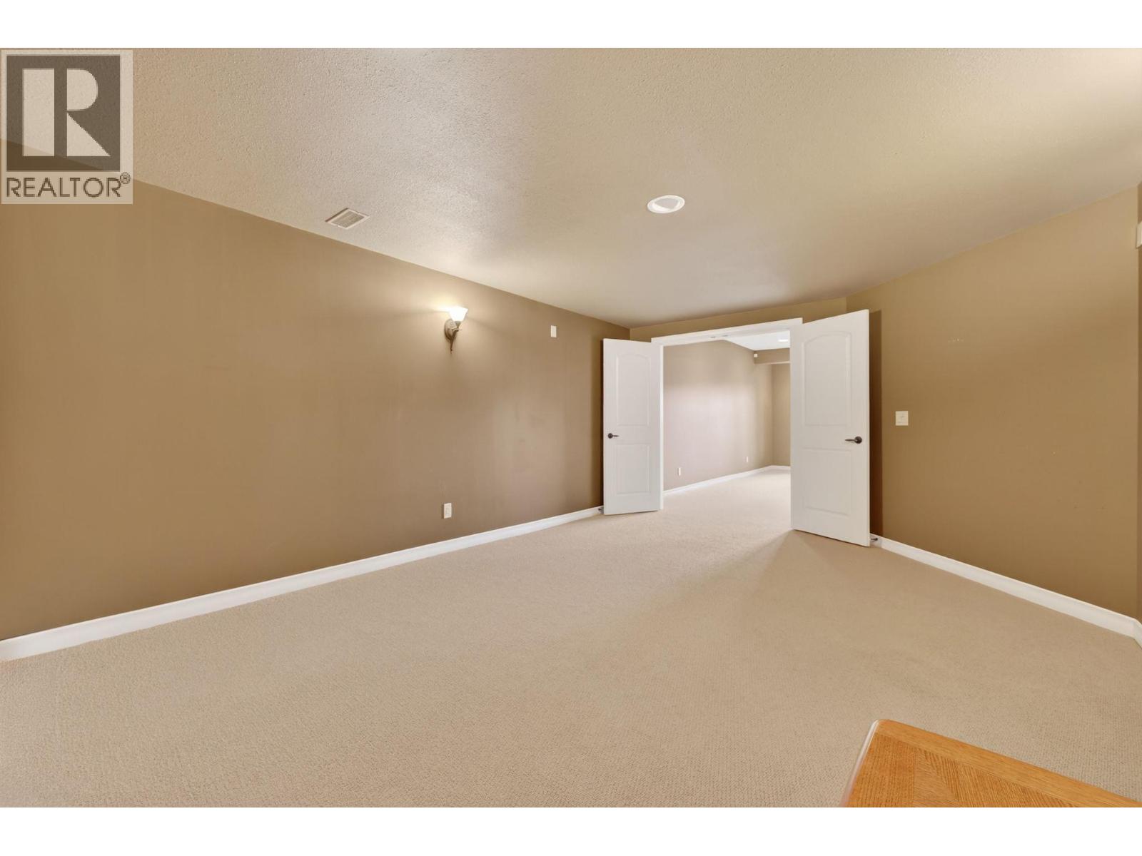 1910 Capistrano Drive Unit# 111, Kelowna, British Columbia  V1V 2S5 - Photo 46 - 10376204