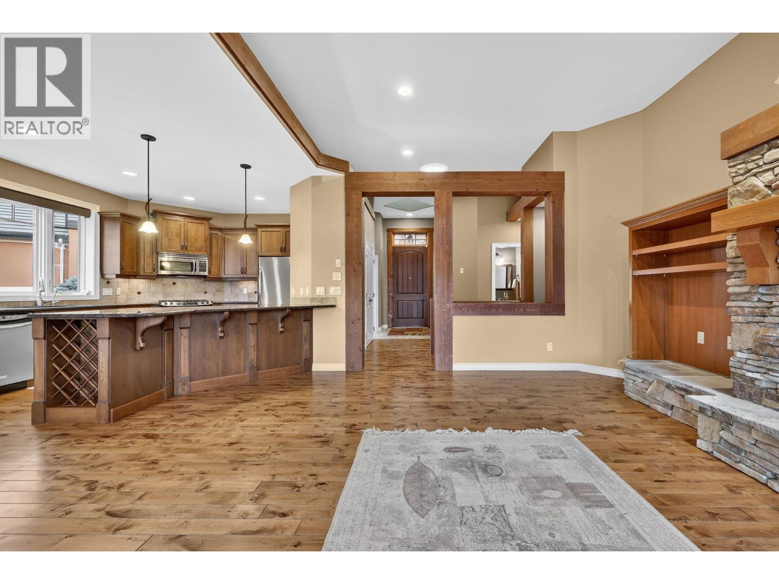 1910 Capistrano Drive Unit# 111, Kelowna, British Columbia  V1V 2S5 - Photo 6 - 10376204