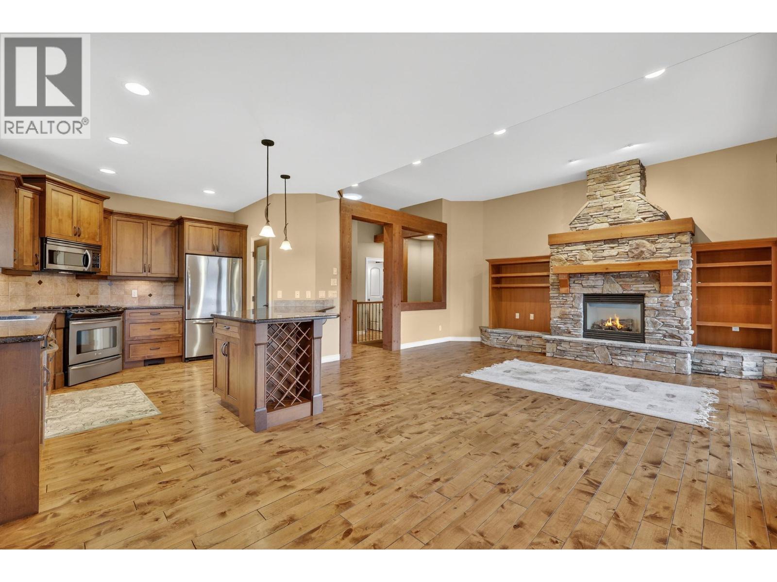 1910 Capistrano Drive Unit# 111, Kelowna, British Columbia  V1V 2S5 - Photo 7 - 10376204