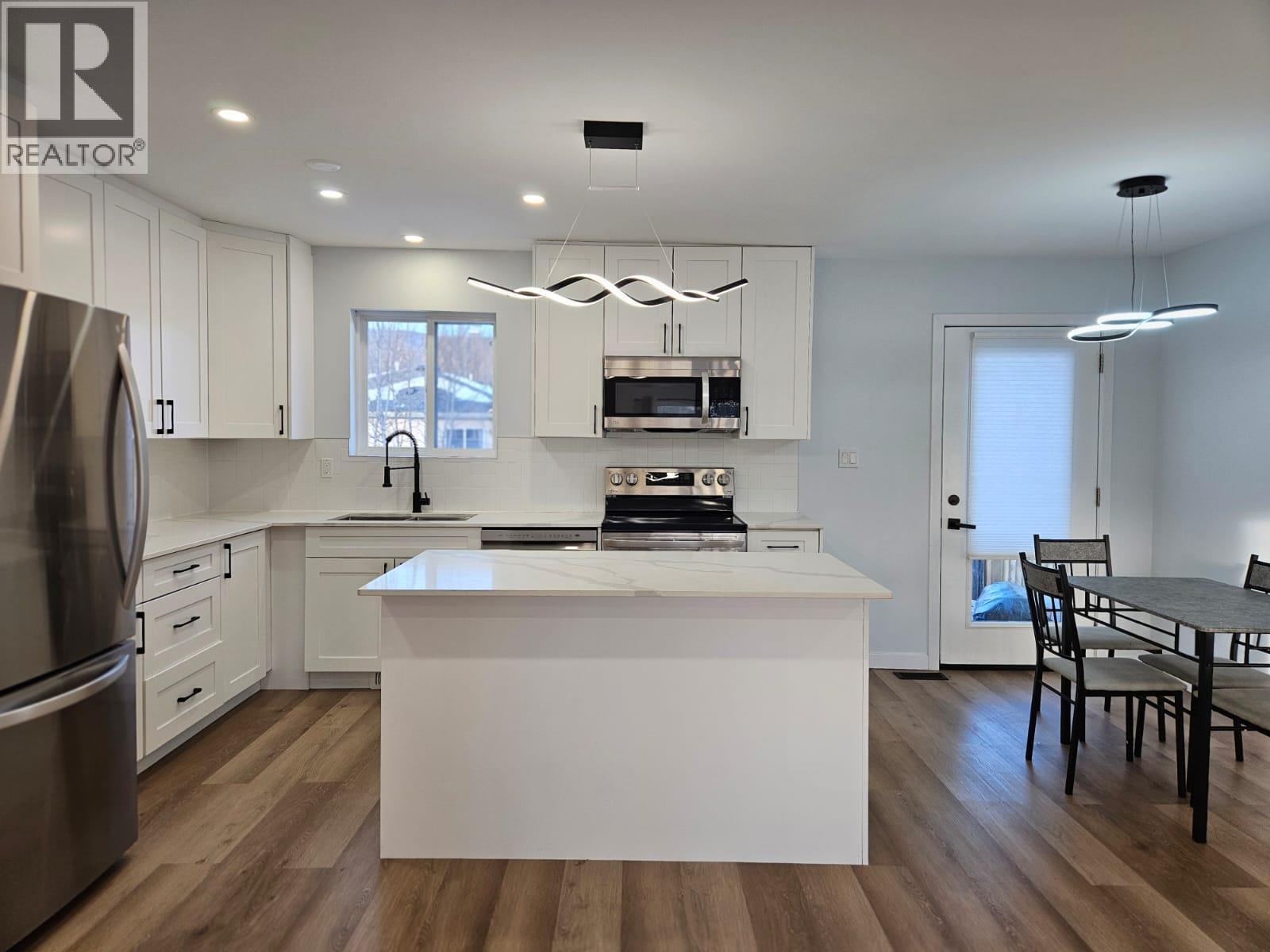 5121 Nicholson Road, Chetwynd, British Columbia  V0C 1J0 - Photo 8 - 10377628