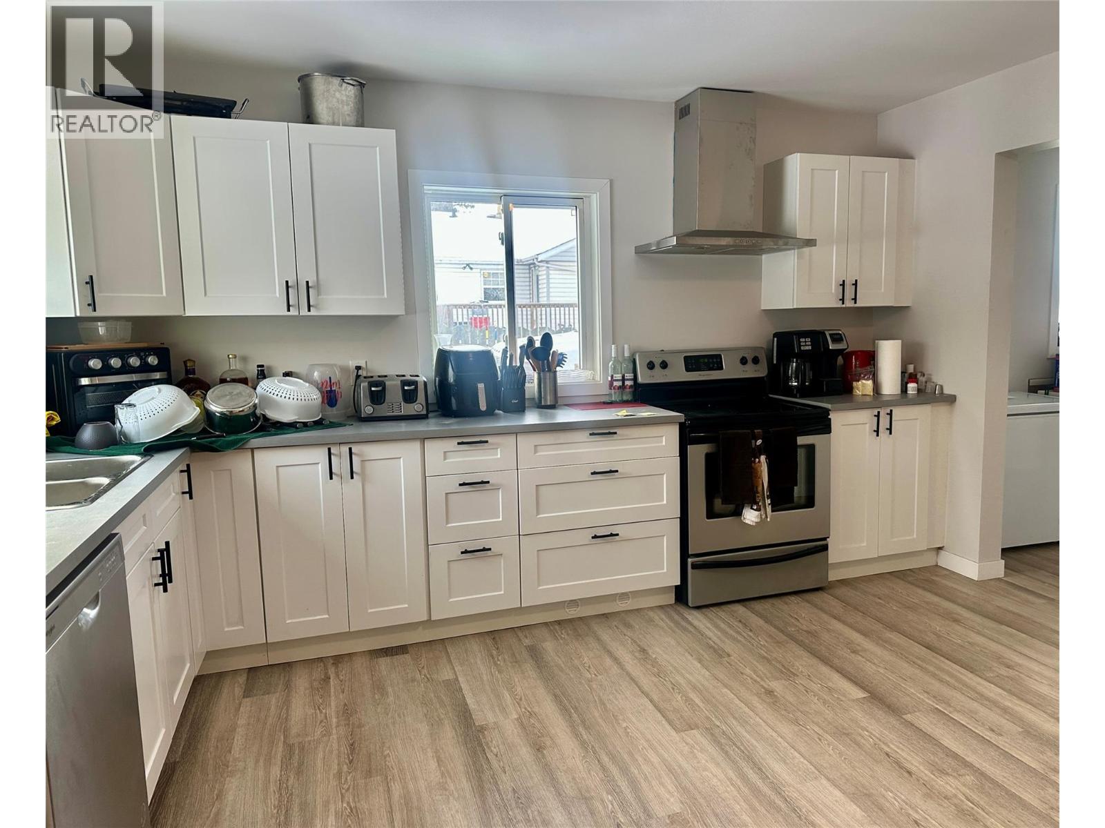 9500 8 Street, Dawson Creek, British Columbia  V1G 3P5 - Photo 2 - 10377622