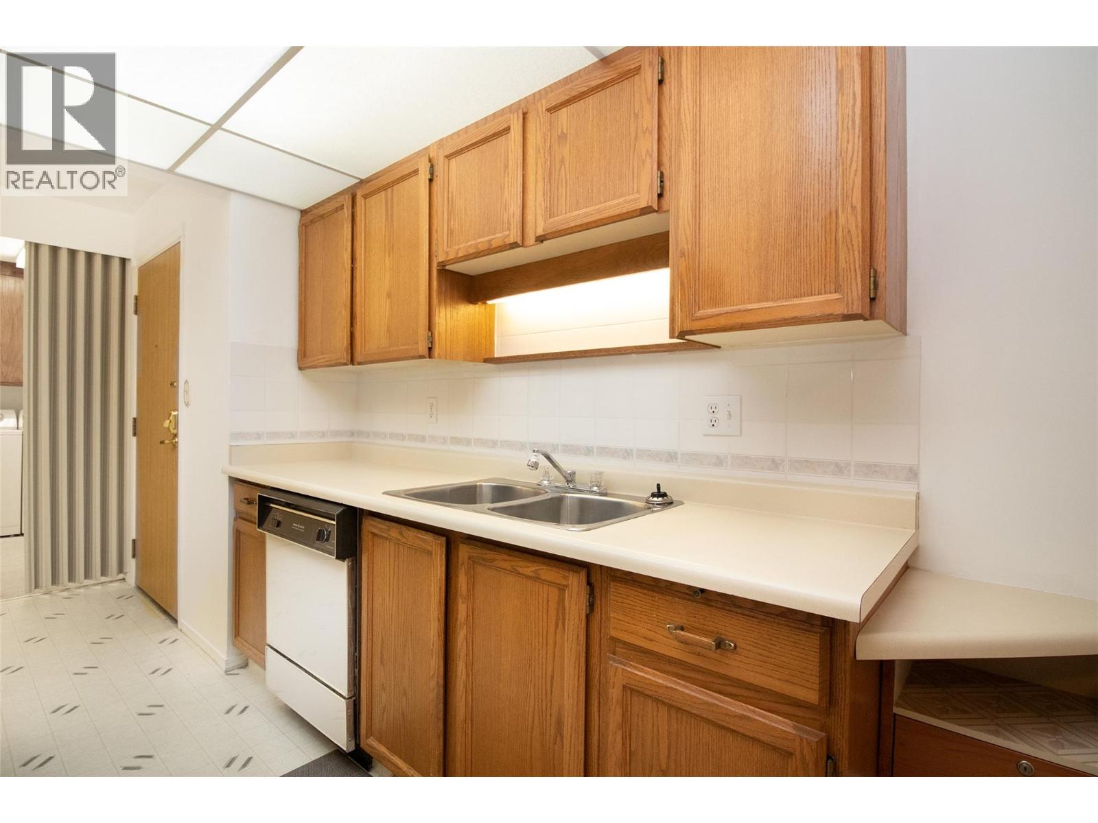 575 Sutherland Avenue Unit# 122, Kelowna, British Columbia  V1Y 8V1 - Photo 10 - 10377533