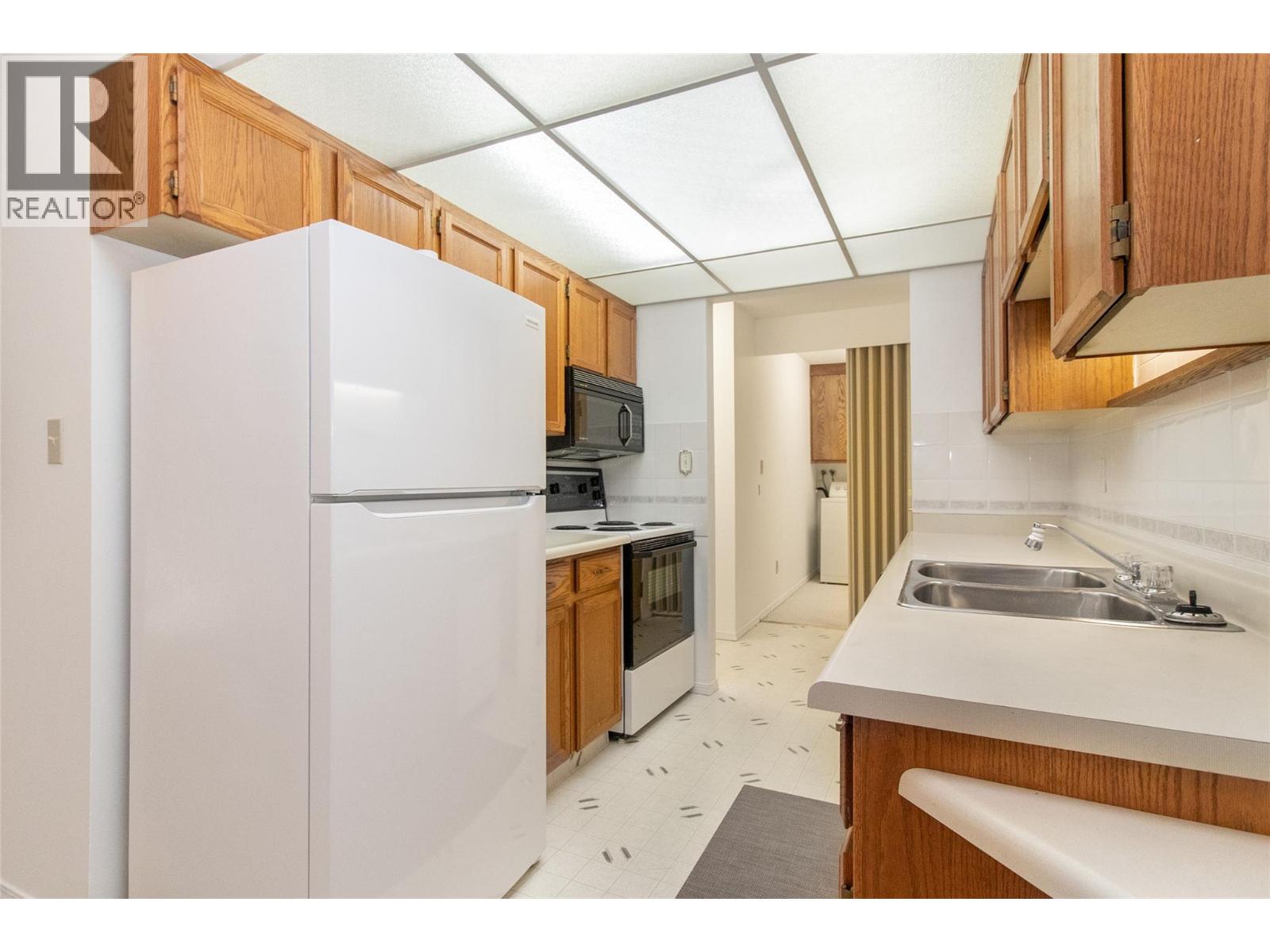 575 Sutherland Avenue Unit# 122, Kelowna, British Columbia  V1Y 8V1 - Photo 9 - 10377533