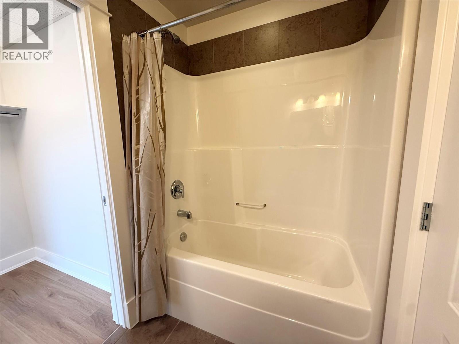 975 Victoria Street W Unit# 509, Kamloops, British Columbia  V2C 0C2 - Photo 13 - 10377520