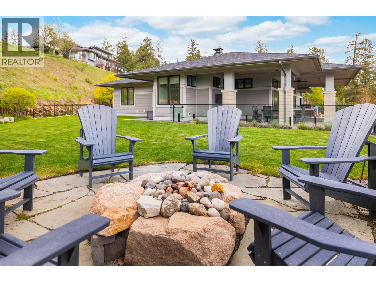 689 Birdie Lake Place, Vernon, British Columbia  V1H 2L3 - Photo 17 - 10377491