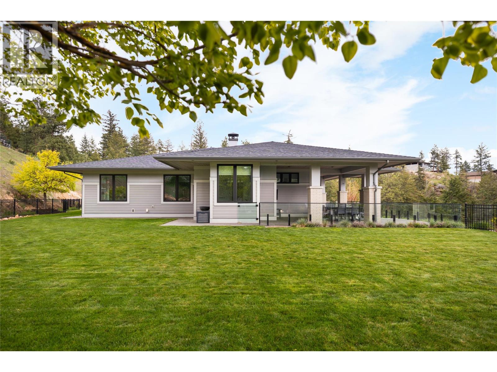 689 Birdie Lake Place, Vernon, British Columbia  V1H 2L3 - Photo 18 - 10377491