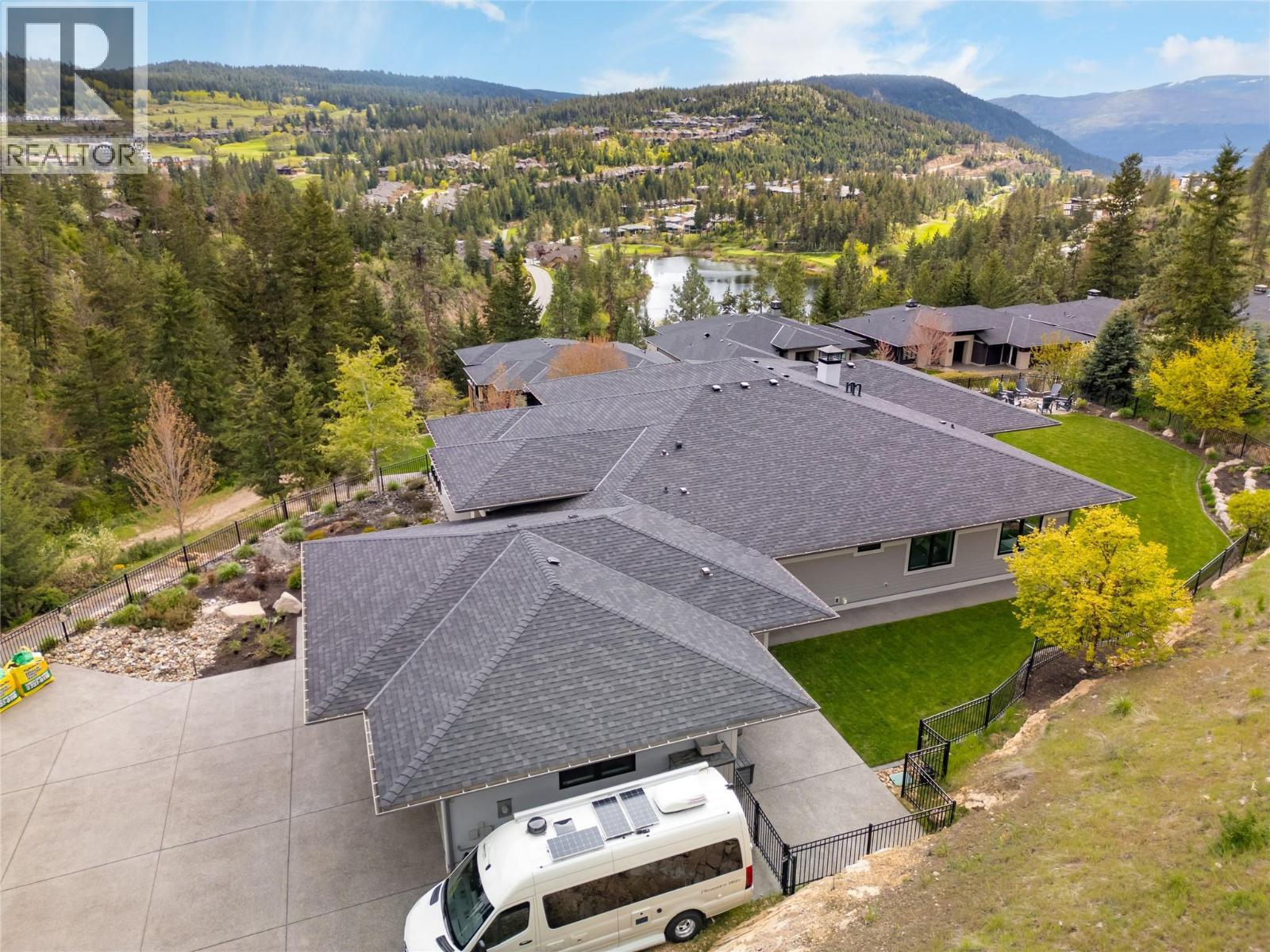 689 Birdie Lake Place, Vernon, British Columbia  V1H 2L3 - Photo 45 - 10377491