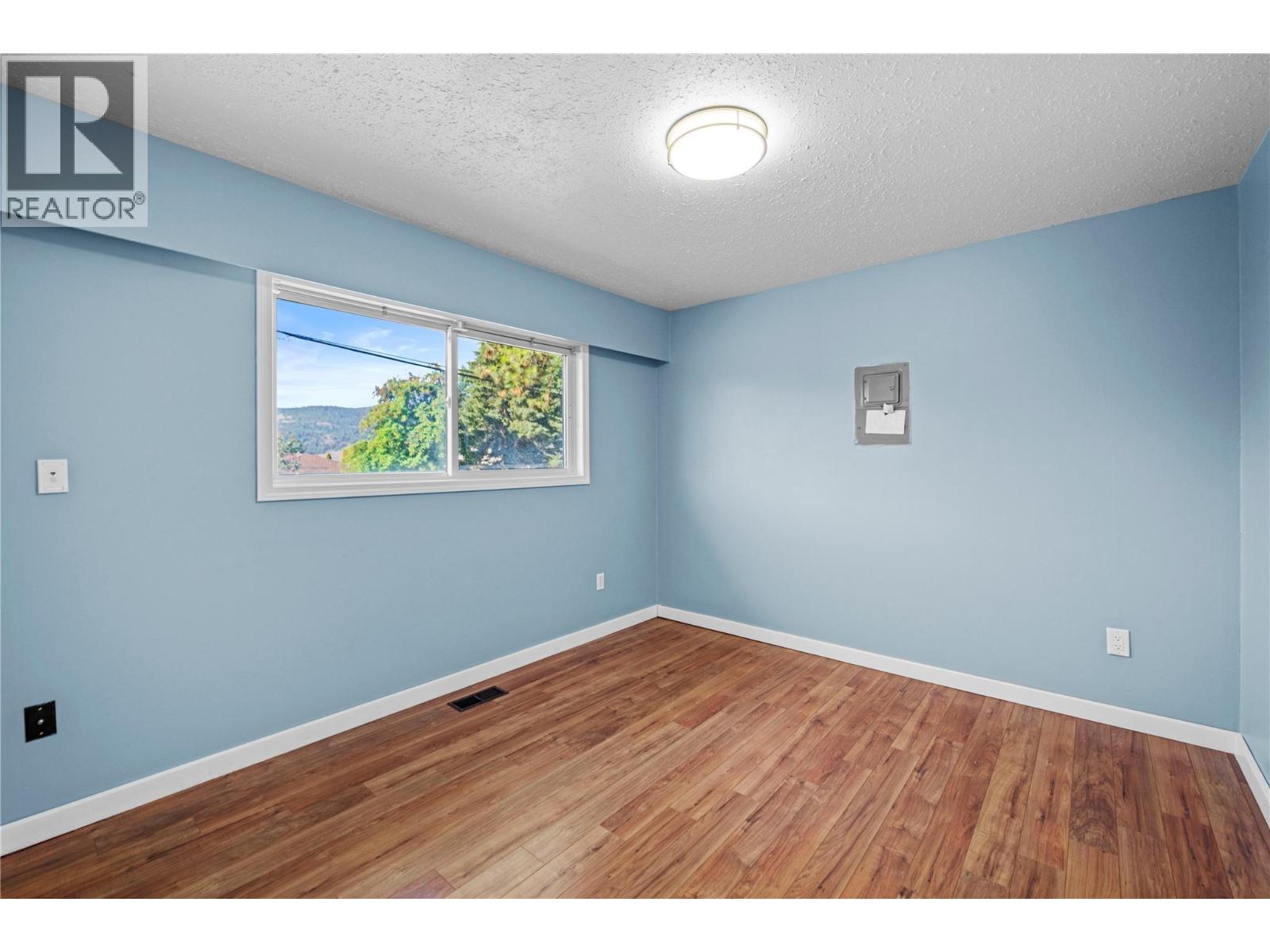 2037 Parker Drive, Merritt, British Columbia  V1K 1J2 - Photo 11 - 10377615