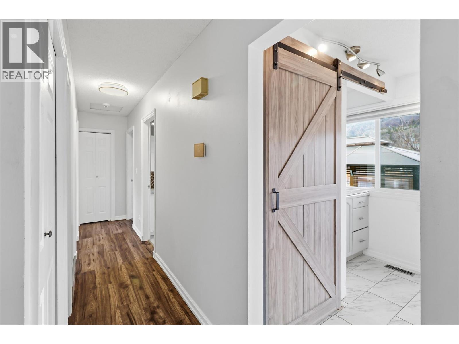 2548 Sandalwood Drive, Kamloops, British Columbia  V2B 6V4 - Photo 20 - 10377607