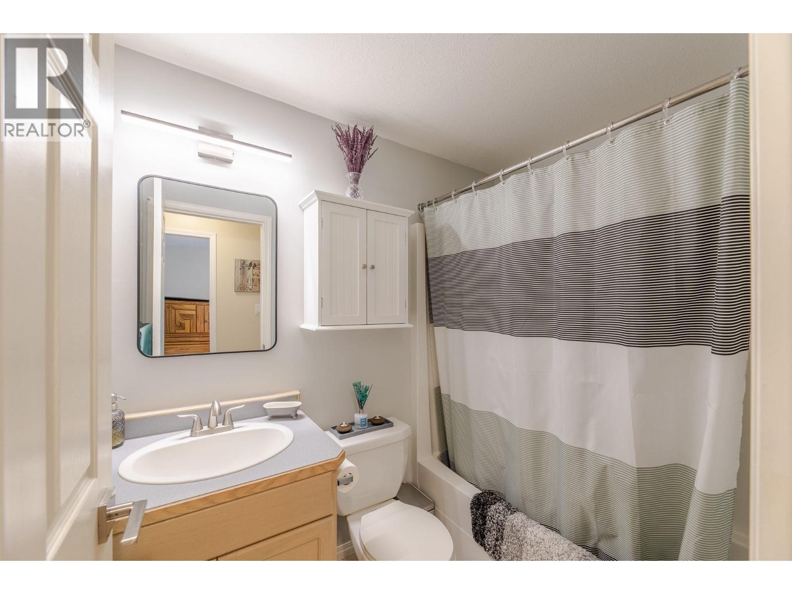 3310 Skaha Lake Road Unit# 207, Penticton, British Columbia  V2A 6G4 - Photo 16 - 10377571