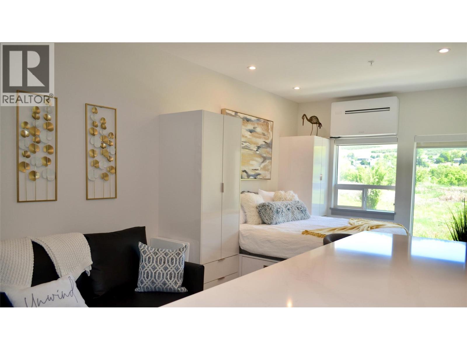 2555 Lakeshore Road Unit# 221, Vernon, British Columbia  V1H 0A4 - Photo 1 - 10377567