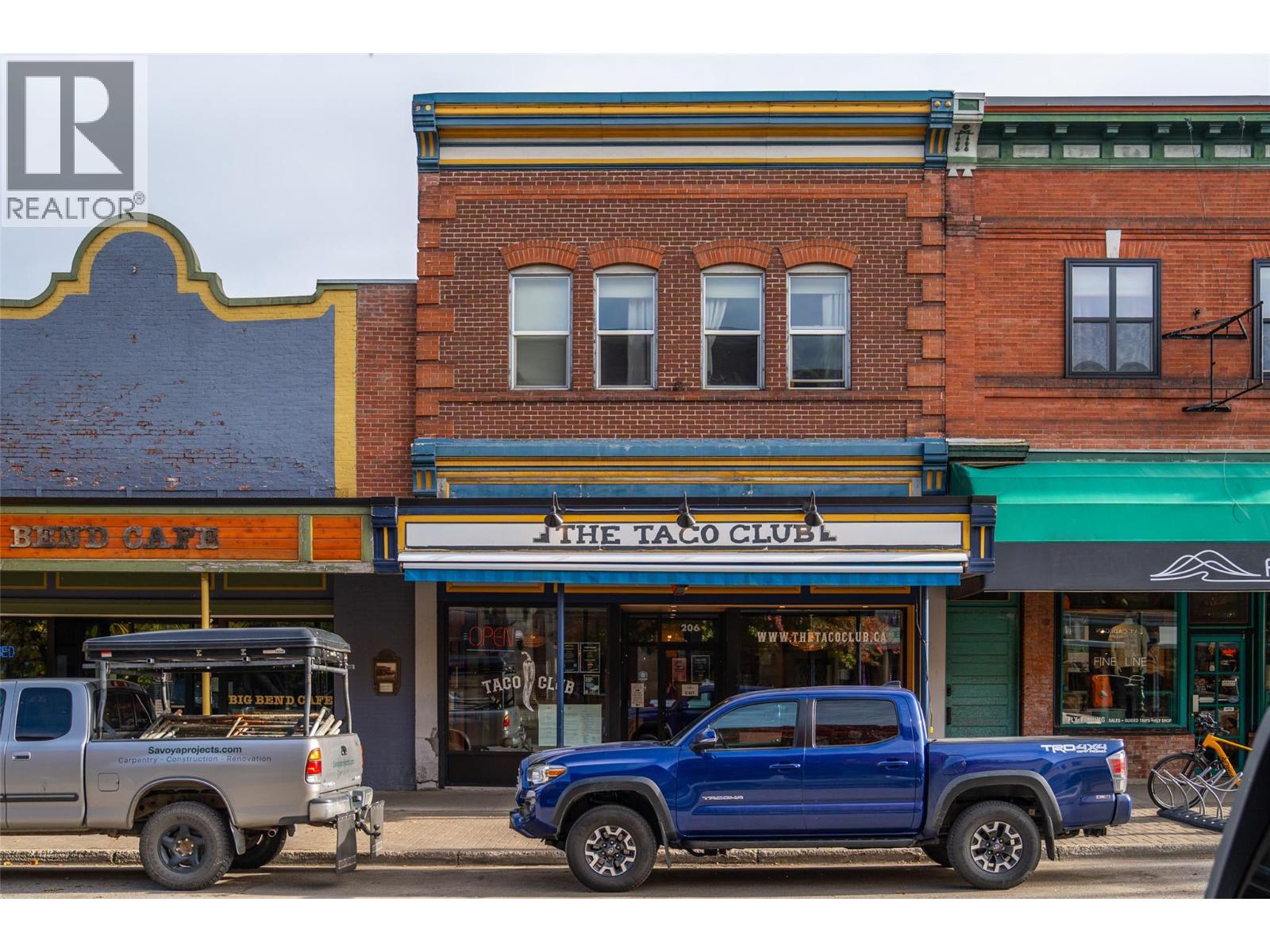 206 Mackenzie Avenue, Revelstoke, British Columbia  V0E 2S0 - Photo 1 - 10377211