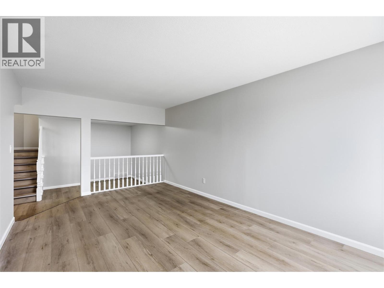 415 Waddington Drive, Kamloops, British Columbia  V2E 1S3 - Photo 10 - 10376551