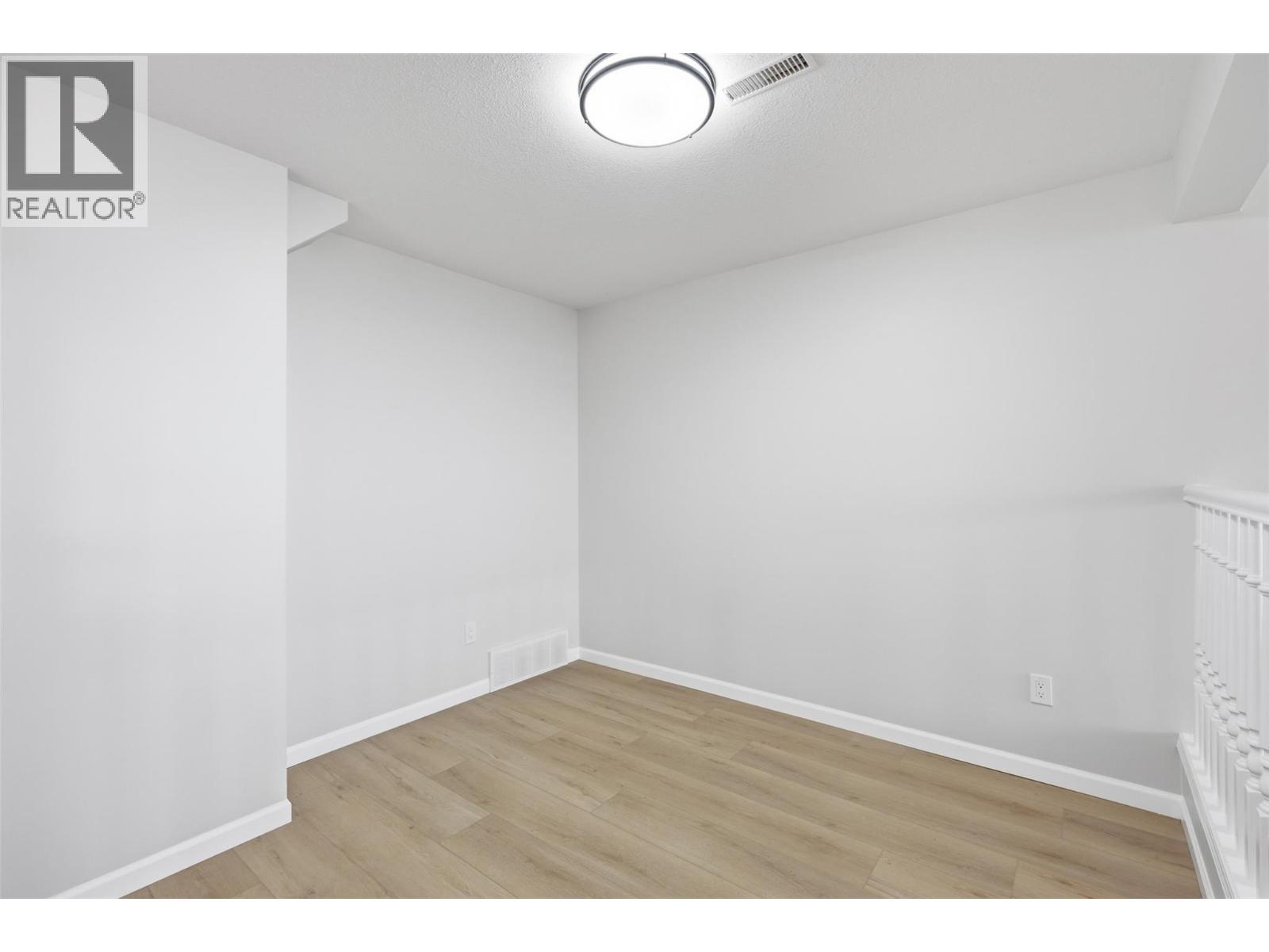 415 Waddington Drive, Kamloops, British Columbia  V2E 1S3 - Photo 12 - 10376551