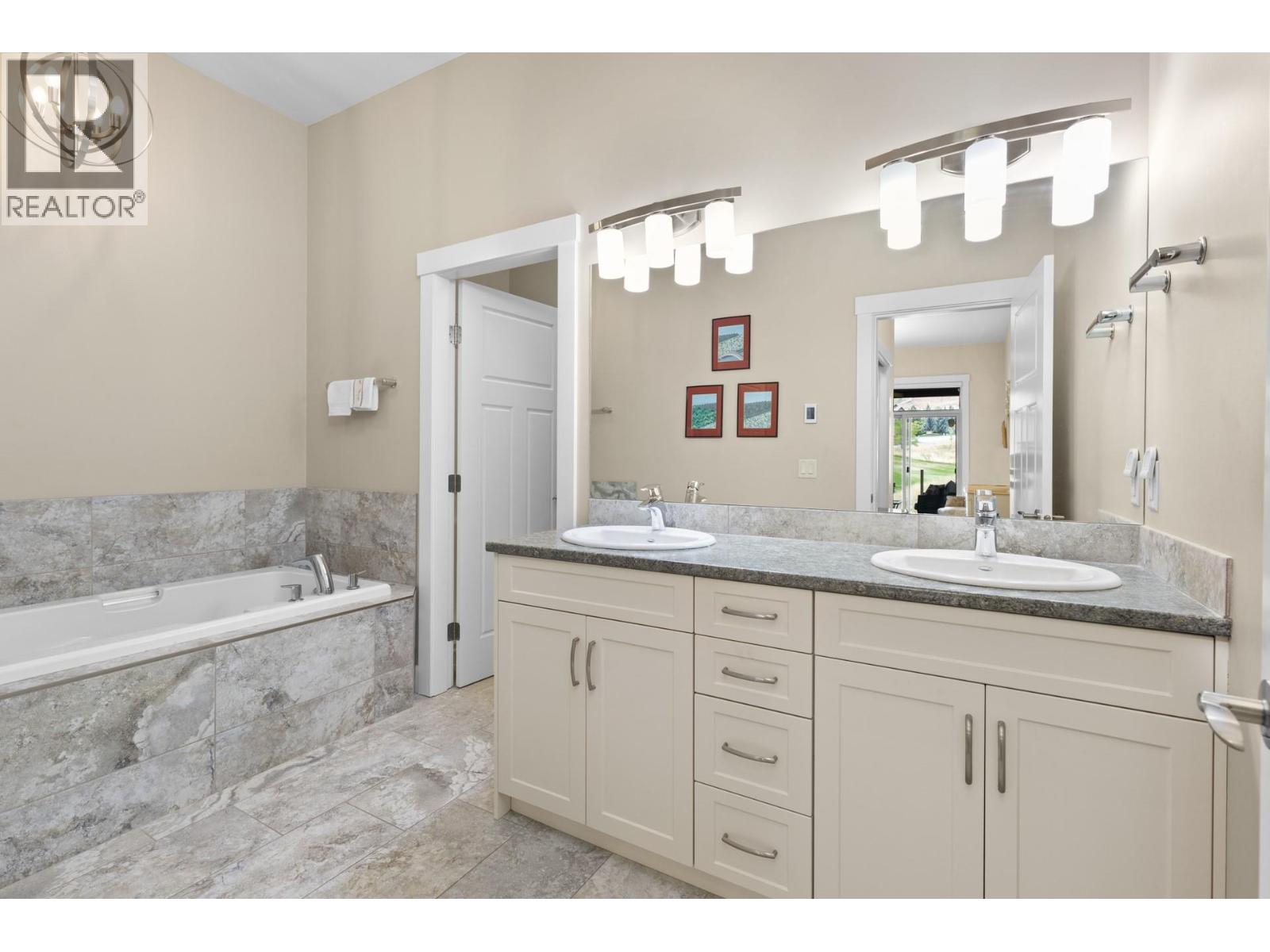 1836 Tower Ranch Boulevard Unit# 37, Kelowna, British Columbia  V1P 1S8 - Photo 27 - 10377631