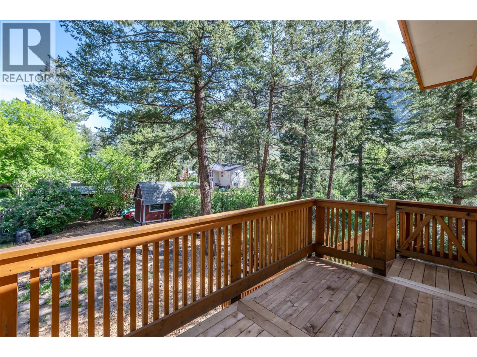 2636 11th Street, Olalla, British Columbia  V0X 1N6 - Photo 19 - 10377565