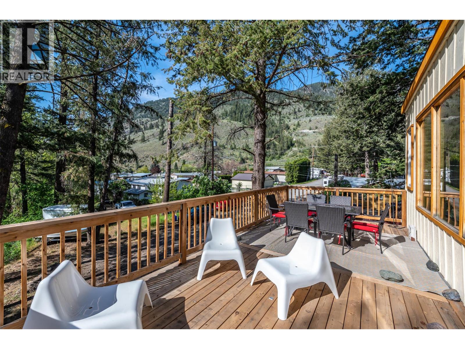 2636 11th Street, Olalla, British Columbia  V0X 1N6 - Photo 23 - 10377565